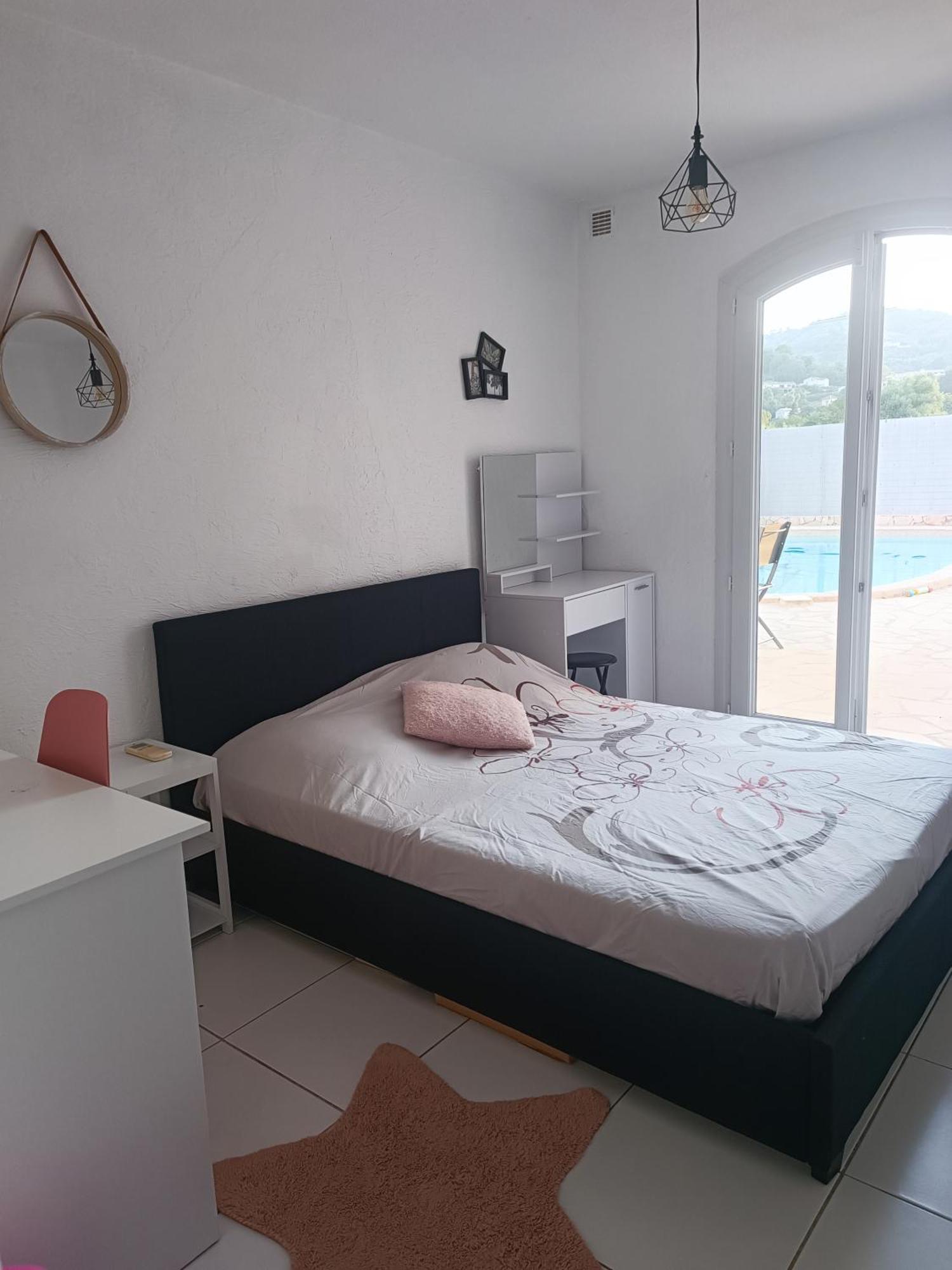 Appartement En Bas De Villa Avec Piscine 斯涅河畔奥日布 外观 照片